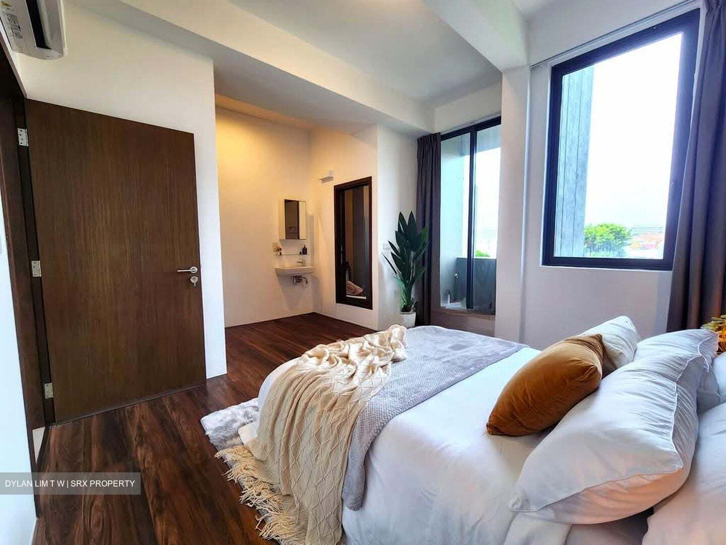 Senyum Residences (D14), Terrace #598344981